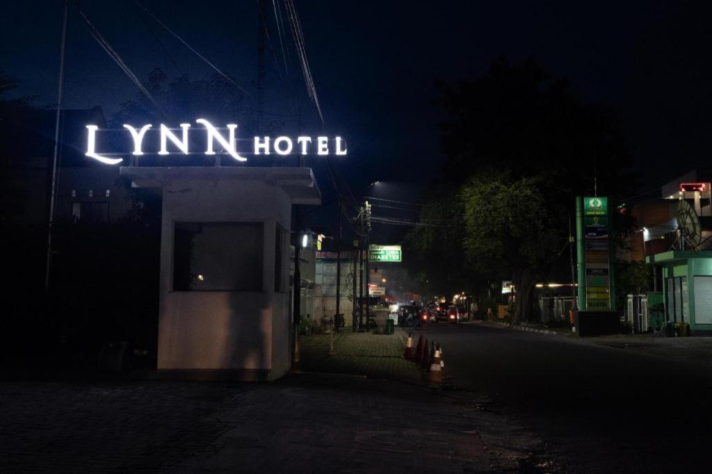 Lynn Hotel Serang Luaran gambar